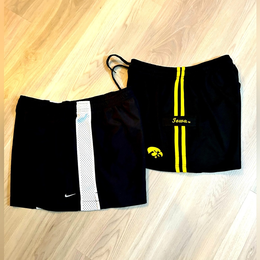 Iowa Hawkeye Nike Athletic Running Shorts 2 Pairs Women’s M Black Workout Gym